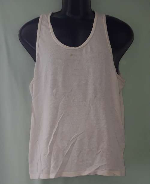 MENS WHITE VEST - MAKE: WOOLWORTHS - SIZE: XL