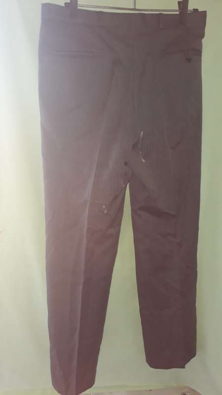 MENS: GREY 2PC SUIT - MAKE: CHRISTIAN DIOR MONSIEUR - SIZE: 32/34