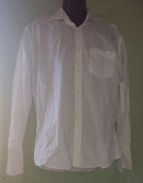 MENS: WHITE SHIRT - MAKE: W COLLECTION - SIZE: 17/43