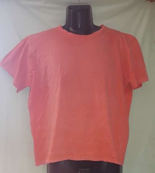 MENS: ORANGE T-SHIRT  - MAKE: REAL CLOTHING  - SIZE: XL