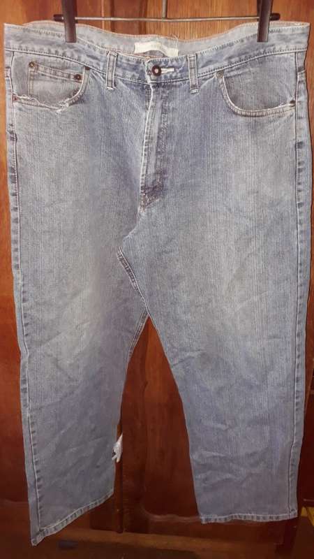 MENS: BLUE JEANS - MAKE: WOOLWORTHS  - SIZE: 40-102CM