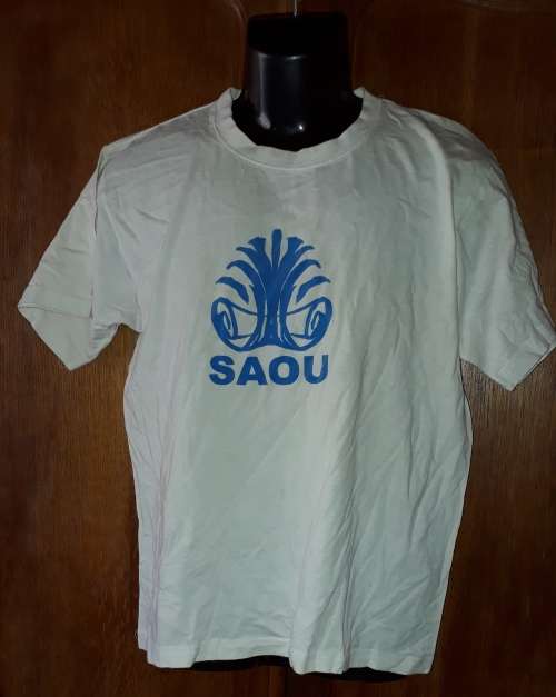 CHRISTMAS SPECIAL!!! MENS: WHITE T-SHIRT - MAKE: NO MAKE - SIZE: L