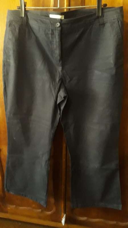 LADIES: BLACK LONG PANTS - MAKE: WOOLWORTHS - SIZE: 18