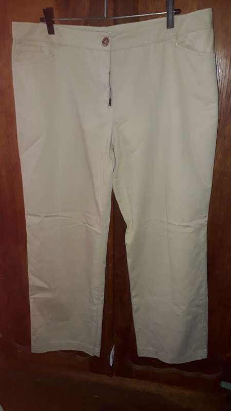LADIES: CREAM LONG PANTS  - MAKE: WOOLWORTHS - SIZE: 18