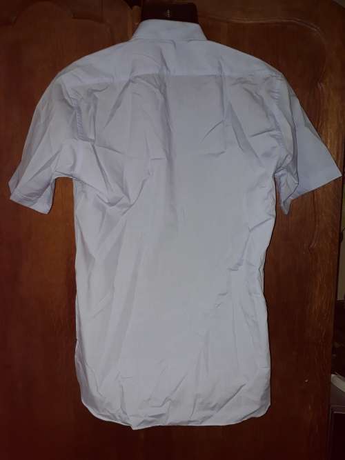 MENS: BLUE SHIRT - MAKE: WOOLWORTHS - SIZE: 14 1/2 37