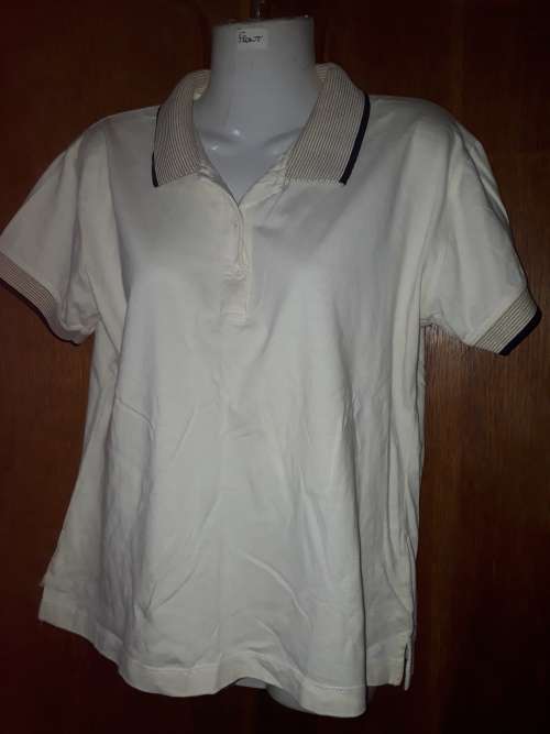 LADIES: LIGHT YELLOW MULTI COLORED SHIRT - MAKE: SAINTIVY - SIZE: XL