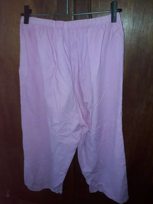 LADIES: PINK PANTS - MAKE: NO MAKE - SIZE: XXL