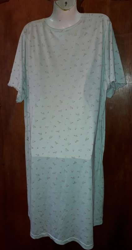 LADIES: BLUE MULTI COLORED NIGHTY - MAKE: DONATELLA - SIZE: XL