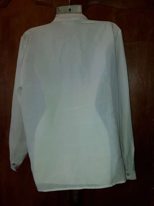 LADIES: WHITE BLOUSE - MAKE: MILADY'S - SIZE: 36/92=97CM