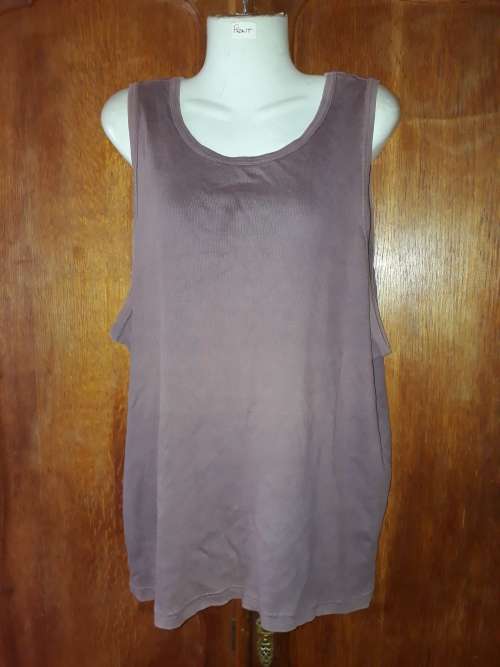 COVID-19 SPECIAL! BROWNISH VEST - MAKE: NO MAKE - SIZE: NO SIZE BUT LOOKS XXL
