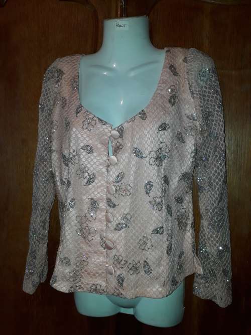 CORONA-19 SPECIAL! LADIES: PEACH & SILVER BLOUSE - MAKE: NO MAKE - SIZE: NO SIZE