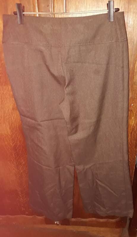 COVID 19 SPECIAL! LADIES: BROWN CHARCOAL PANTS - MAKE: OASIS - SIZE: 12