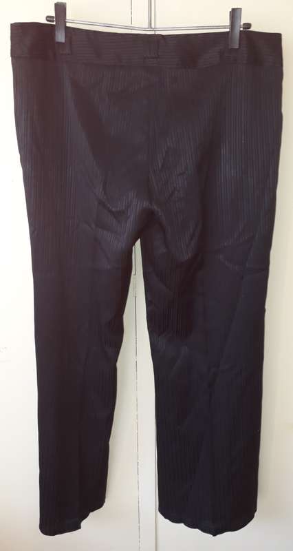 LADIES: BLACK PANTS - MAKE: JUDYS - SIZE: NO SIZE