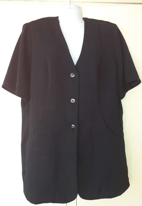 LADIES: BLACK BLAZER - MAKE: JADE 75 - SIZE: 18