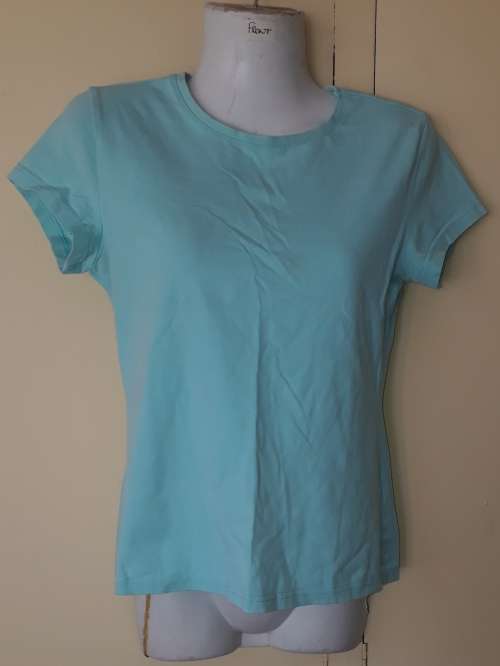 LADIES: GREEN TOP - MAKE: LEGEND BASICS - SIZE: XL