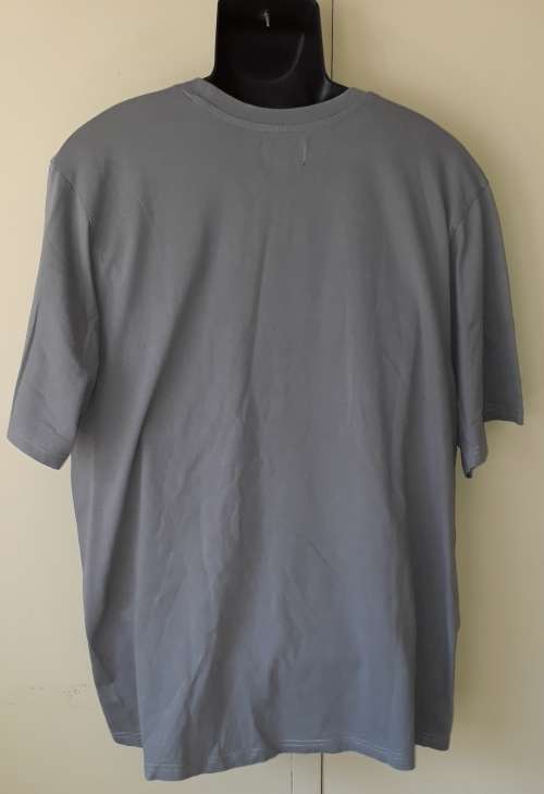 MENS: GREY T-SHIRT - MAKE: SMITH & WESSON - SIZE: 2XL