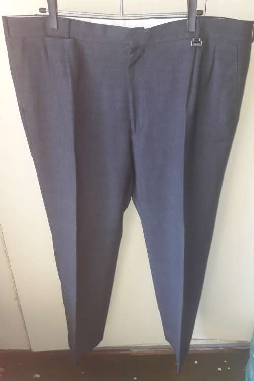 MENS: GREY PANTS - MAKE: DANIE'S - SIZE: 44-112CM
