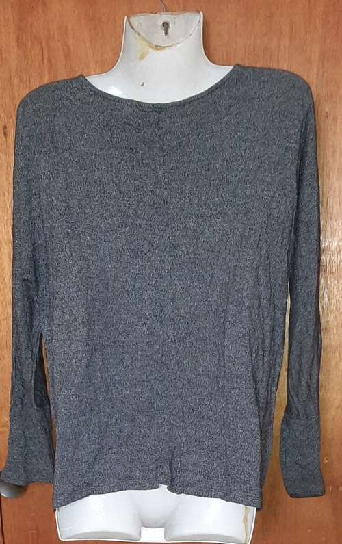 LADIES - GREY LONG SLEEVED TOP - MAKE - TRENERY - SIZE - L