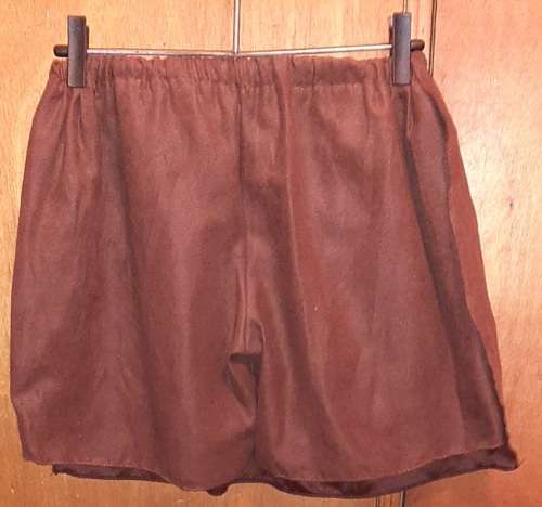 LADIES - BROWN SHORTS - MAKE - NO MAKE - SIZE - 14