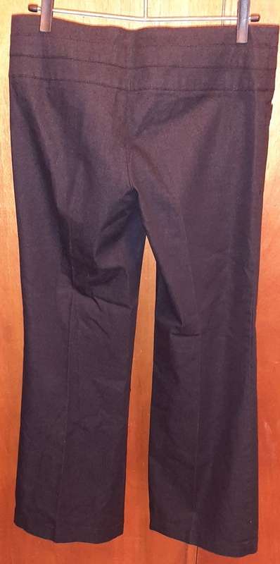LADIES - BLACK PANTS - MAKE - KELSO CAREER - SIZE - 12