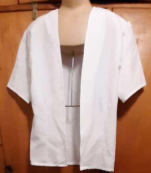 LADIES - WHITE BLAZER - MAKE - NO MAKE - SIZE - NO SIZE