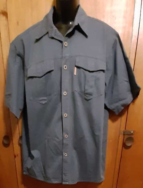 MENS - DARK GREY SHIRT - MAKE - JIM GREEN - SIZE - NO SIZE