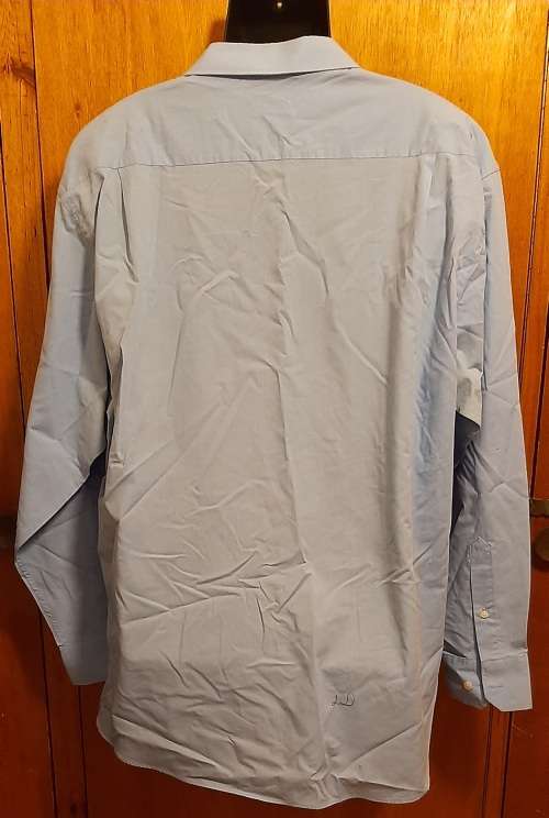 MENS - BLUE SHIRT - MAKE - WOOLWORTHS - SIZE - 18-46