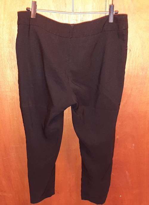 LADIES - BLACK PANTS - MAKE - FASHION EXPRESS - SIZE - 14