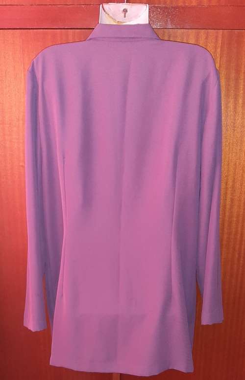 LADIES - PURPLE BLAZER WITH SHOULDER PADS - MAKE - ISTANTE - SIZE - 42