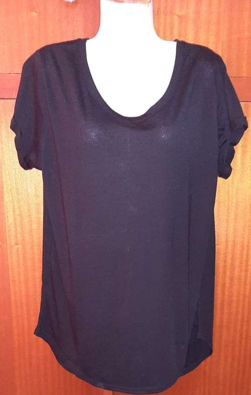 LADIES - BLACK T-SHIRT - MAKE - MAXED - SIZE - XXL