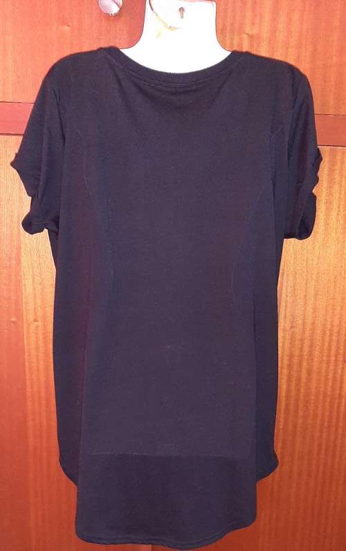 LADIES - BLACK T-SHIRT - MAKE - MAXED - SIZE - XXL