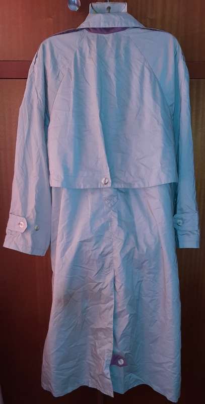 LADIES - LONG BEIGE COAT - MAKE - PANNO - SIZE - L