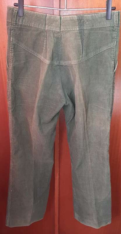 LADIES - GREEEN CORDUROY PANTS - MAKE - NO MAKE - SIZE - NO SIZE