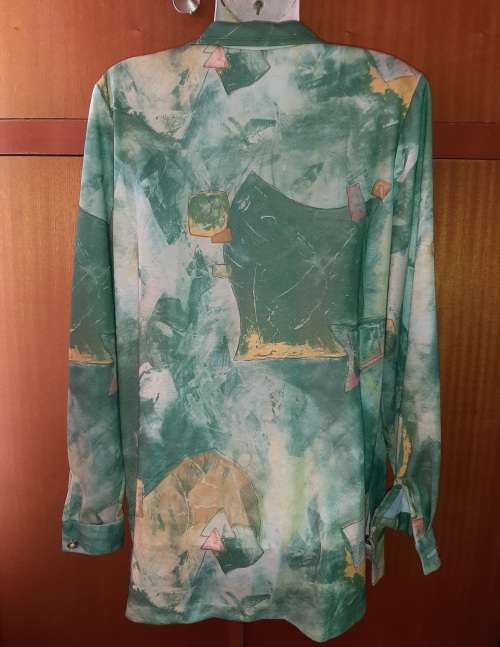LADIES - MULTI COLORED BLOUSE - MAKE - NUVELLE BY ROSECRAFT - SIZE - 12 - 92CM