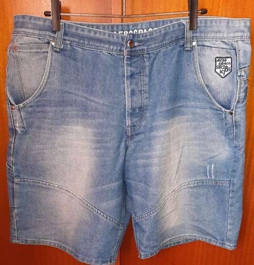 MENS - BLUE JEANS SHORTS - MAKE - AEROSPACE - SIZE - 40