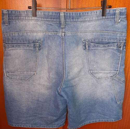 MENS - BLUE JEANS SHORTS - MAKE - AEROSPACE - SIZE - 40