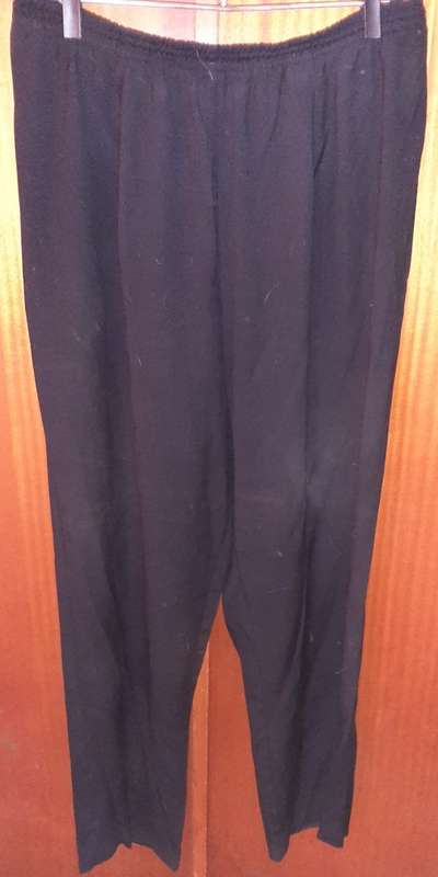 LADIES - BLACK PANTS - MAKE - WOOLWORTHS - SIZE - 16