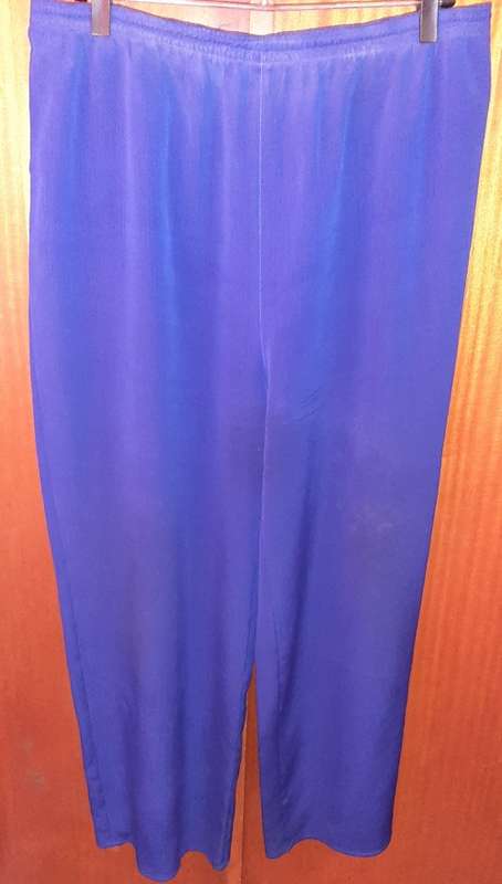LADIES - BLUE PANTS - MAKE - NINE 2 NINE - SIZE - 40-102