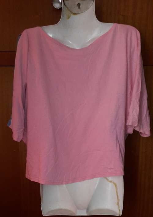 LADIES - SHORT PINK TOP - MAKE - NO MAKE - SIZE - NO SIZE