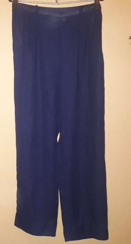 LADIES - BLUE PANTS - MAKE - M WEAR - SIZE - 32