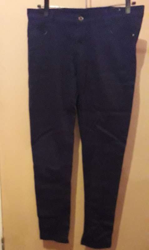 LADIES - BLACK PANTS - MAKE - IMAGE - SIZE - 36
