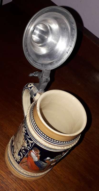 VINTAGE GERMAN LIDDED BEER STEIN MUG