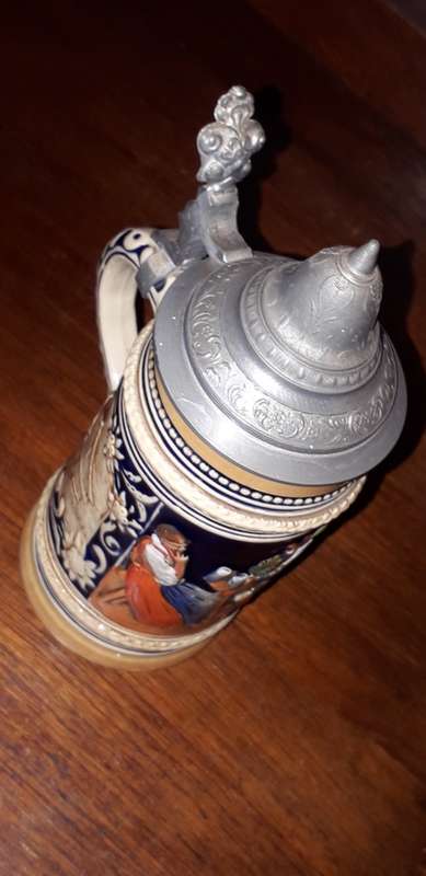 VINTAGE GERMAN LIDDED BEER STEIN MUG