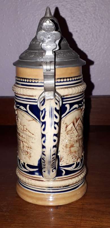 VINTAGE GERMAN LIDDED BEER STEIN MUG