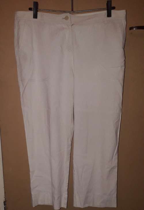 LADIES - WHITE PANTS - MAKE - TRENERY - SIZE - 14