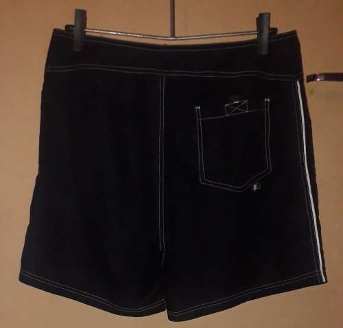 LADIES - BLACK SHORTS - MAKE - KELSO - SIZE - L