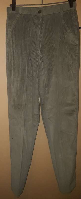 Ladies - Grey Corduroy Pants - Make - Shelley - Size - 14