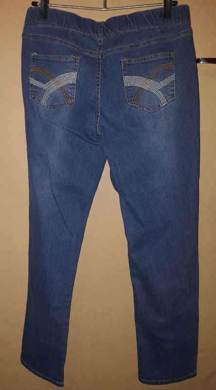 Ladies - Blue Jeans - Make - Merien Hall - Size - 12