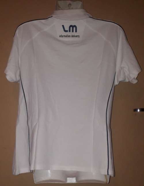 Special!! Ladies - White Shirt - Make - US Basic - Size - M