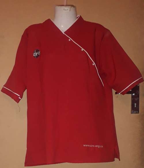 Ladies - Red Top - Make - No Make - Size - 34